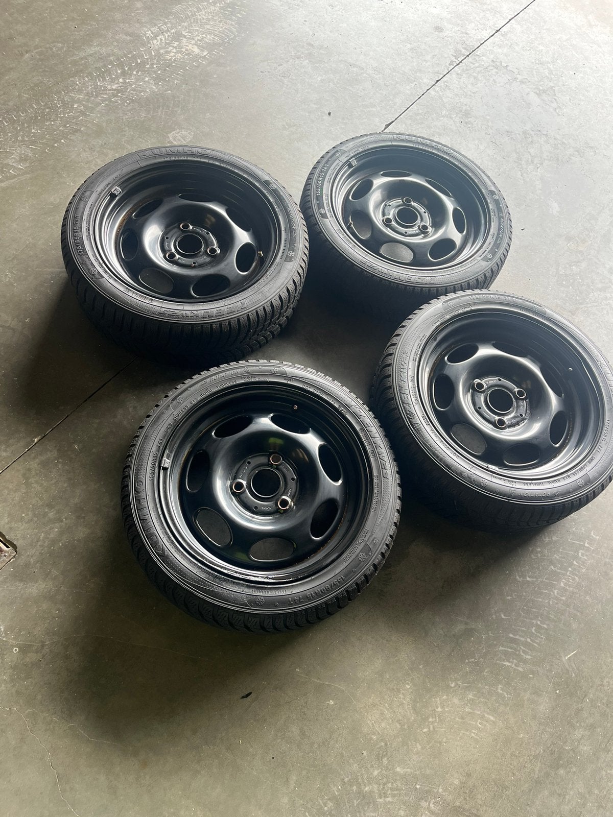 Kit hiver toles smart fortwo 175/55/15 et 155/60/15 kumho, Enlèvement