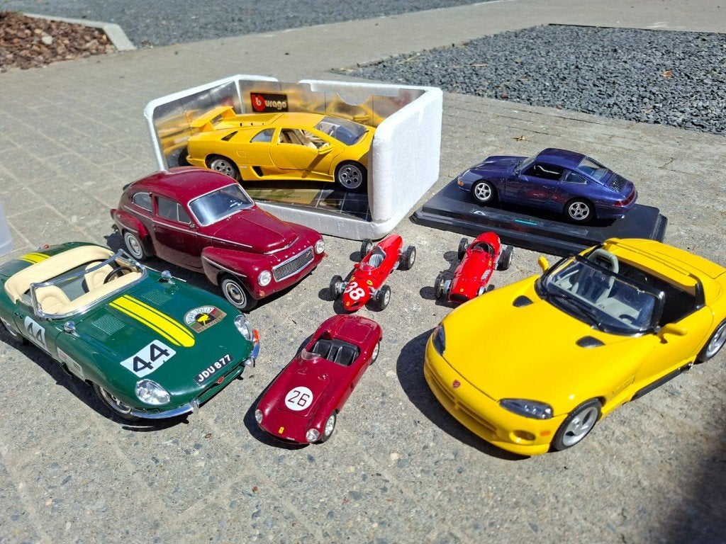 Voitures et avions miniatures, Enlèvement, Comme neuf, Voiture