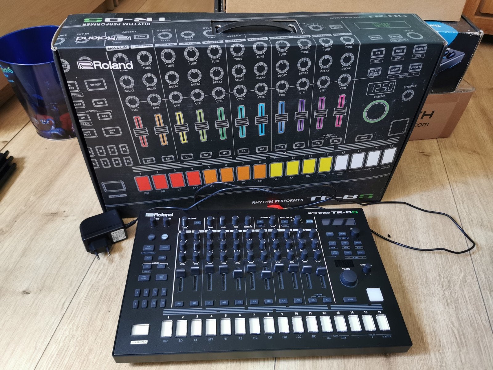 Roland TR-8S - Comme neuve, Enlèvement ou Envoi, Comme neuf, Roland