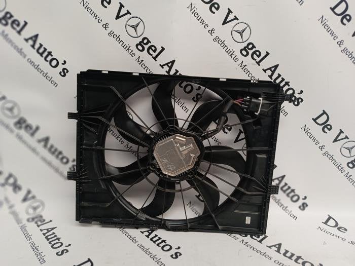 Ventilateur de refroidissement moteur d'un Mercedes Vito, 3 mois de garantie, Utilisé, -, -