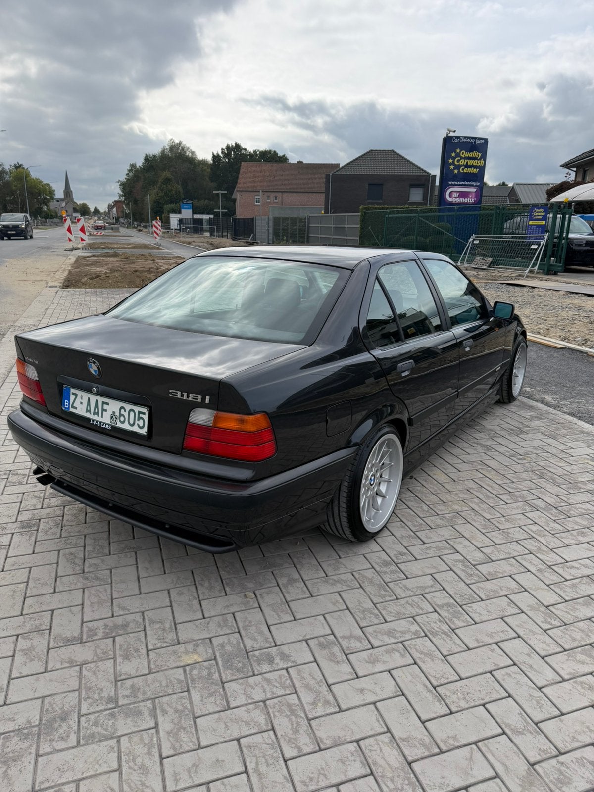 Bmw 318i benzine oldtimer al gekeurd voor verkoop, foto 11
