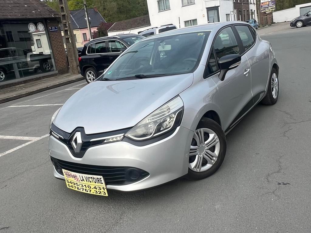 Renault CLio 5 Portes 1.5 DCi 2013 année 66kw 0032478767323, Auto's, Renault, Voorwielaandrijving, Euro 5, Stof, 4 cilinders