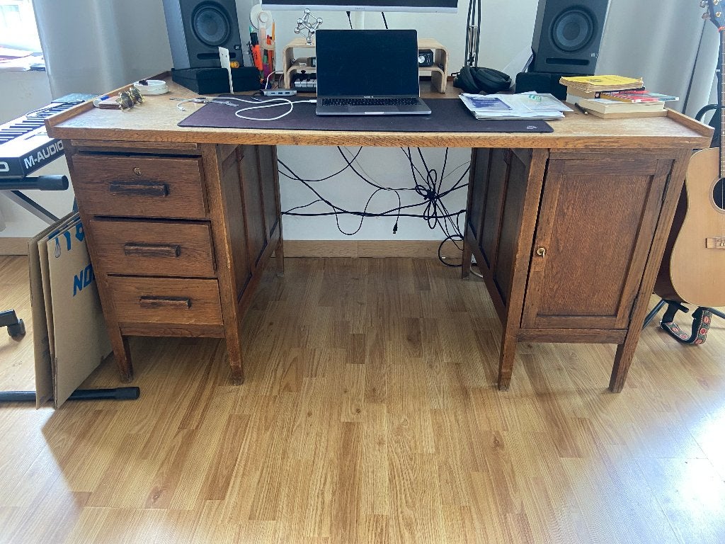 Bureau ancien, Enlèvement
