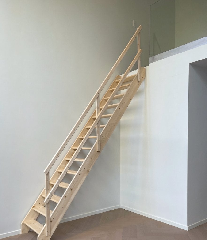 ESCALIER 14 MARCHES avec balustrade +++ NOUVEAU+++, Bricolage & Construction, Échelles & Escaliers, Enlèvement, Comme neuf, Escalier