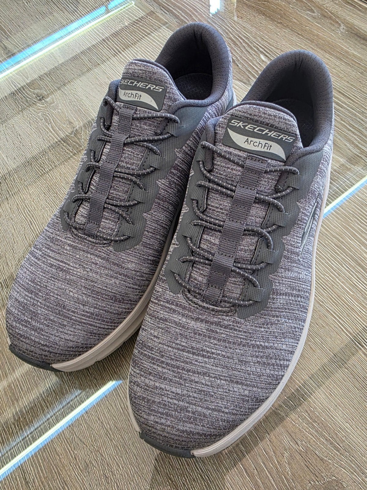 Skechers slip-ins Archi Fit maat 42.5

nieuw, nooit gedragen, Ophalen, Nieuw