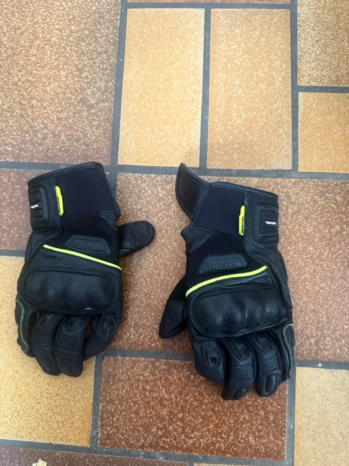Gant moto Richa taille L, Motos, Enlèvement