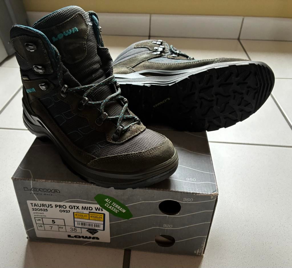 Lowa wandelschoenen maat 38, Sport en Fitness, Bergsport en Wandelen, Ophalen, Zo goed als nieuw