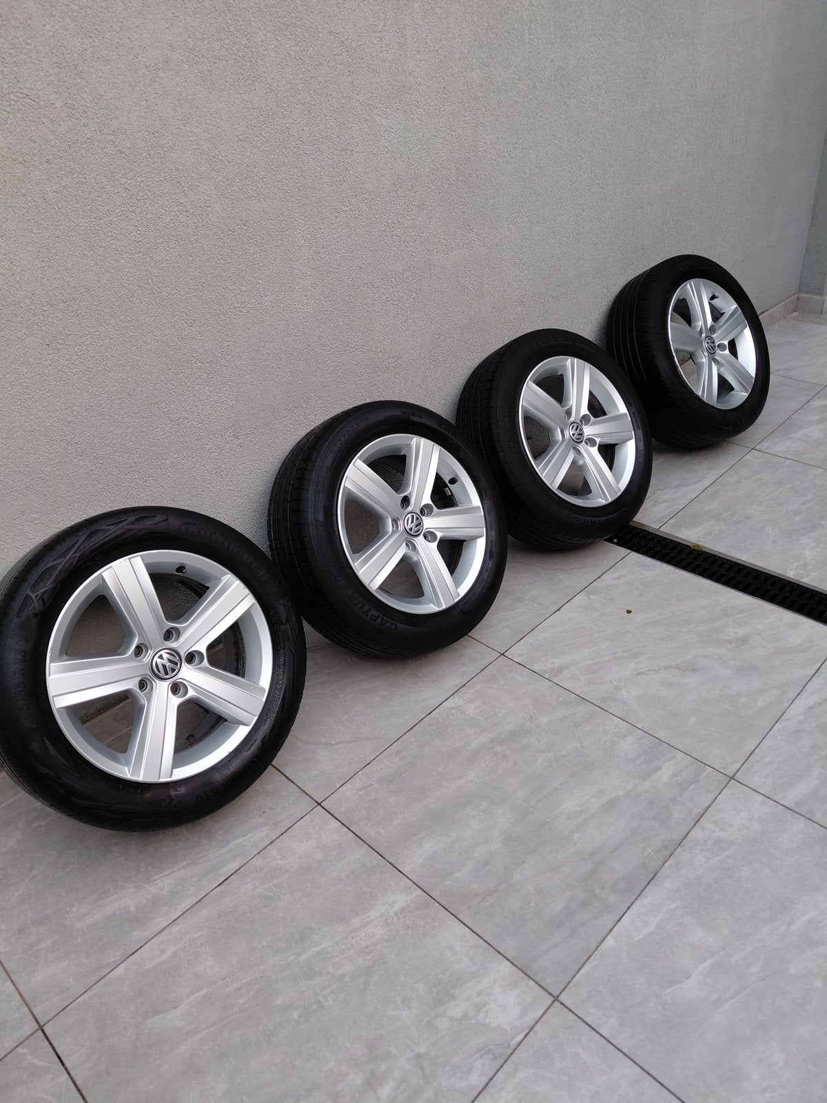 4 banden met 16" Volkswagen-velgen, Auto-onderdelen, Banden en Velgen, Ophalen, Gebruikt, 16 inch, Banden en Velgen
