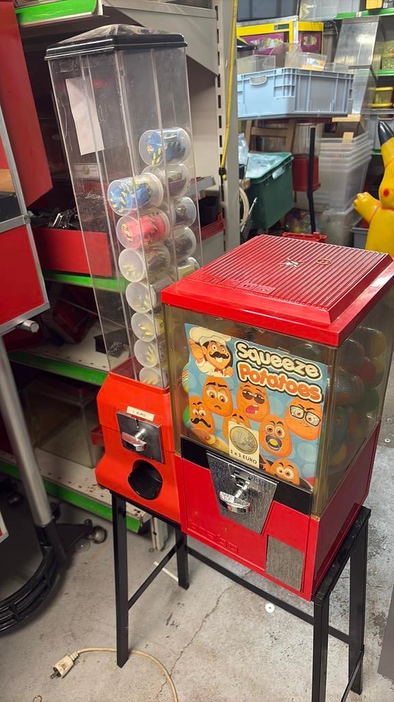 Verkoopautomaten voor speelgoed/plastic blikjes, Ophalen, Gebruikt