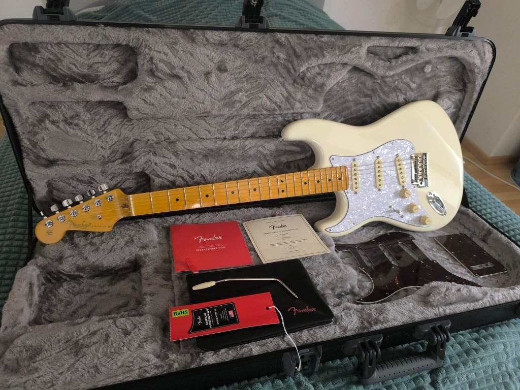 Fender American Professional 2 Stratocaster Gaucher, Musique & Instruments, Enlèvement, Comme neuf, Fender