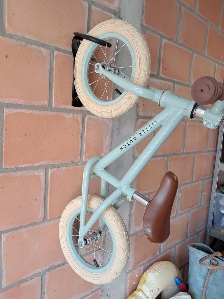 Little Dutch loopfiets, Enlèvement