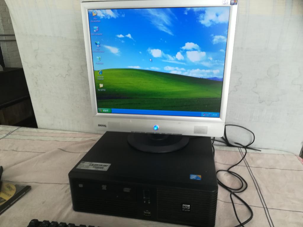 PC Hp RP5700 Intel Core 2 Duo met windows XP, Ophalen of Verzenden