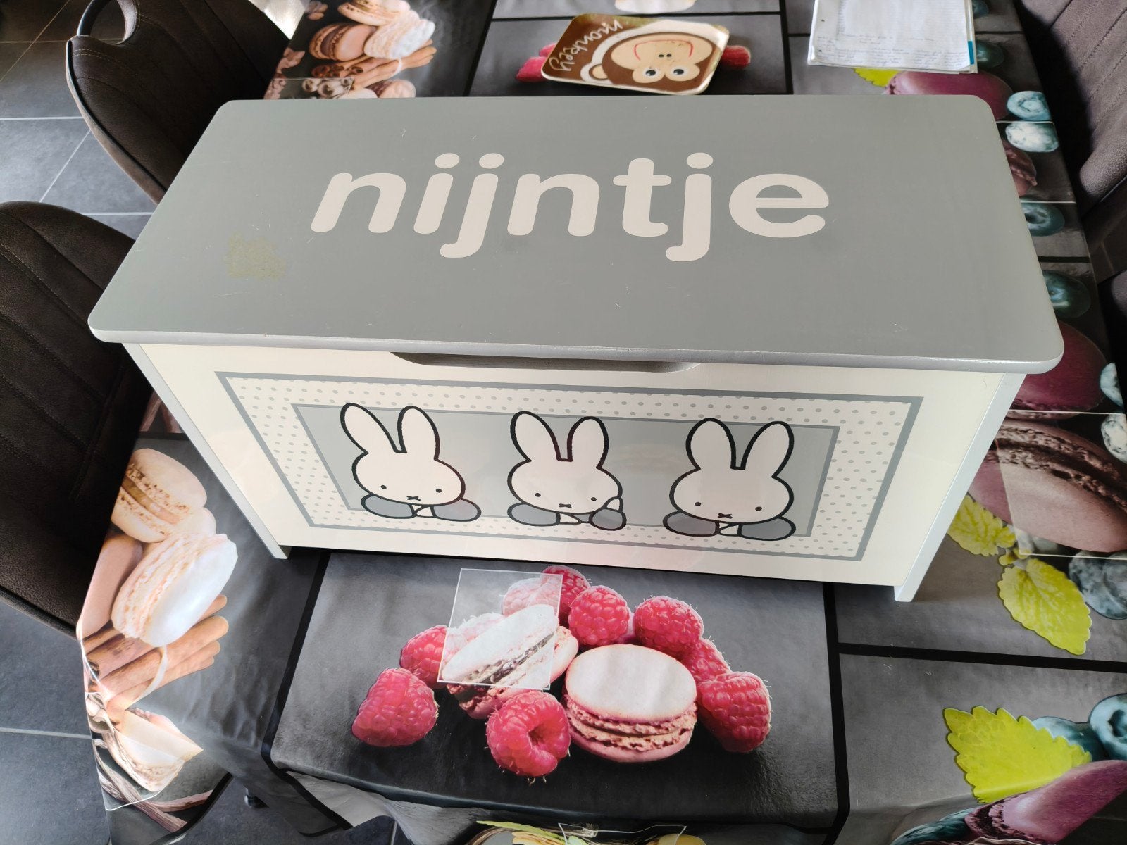 Nijntjes speelgoed kist, Huis en Inrichting, Ophalen, Overige materialen, Minder dan 50 cm, Gebruikt