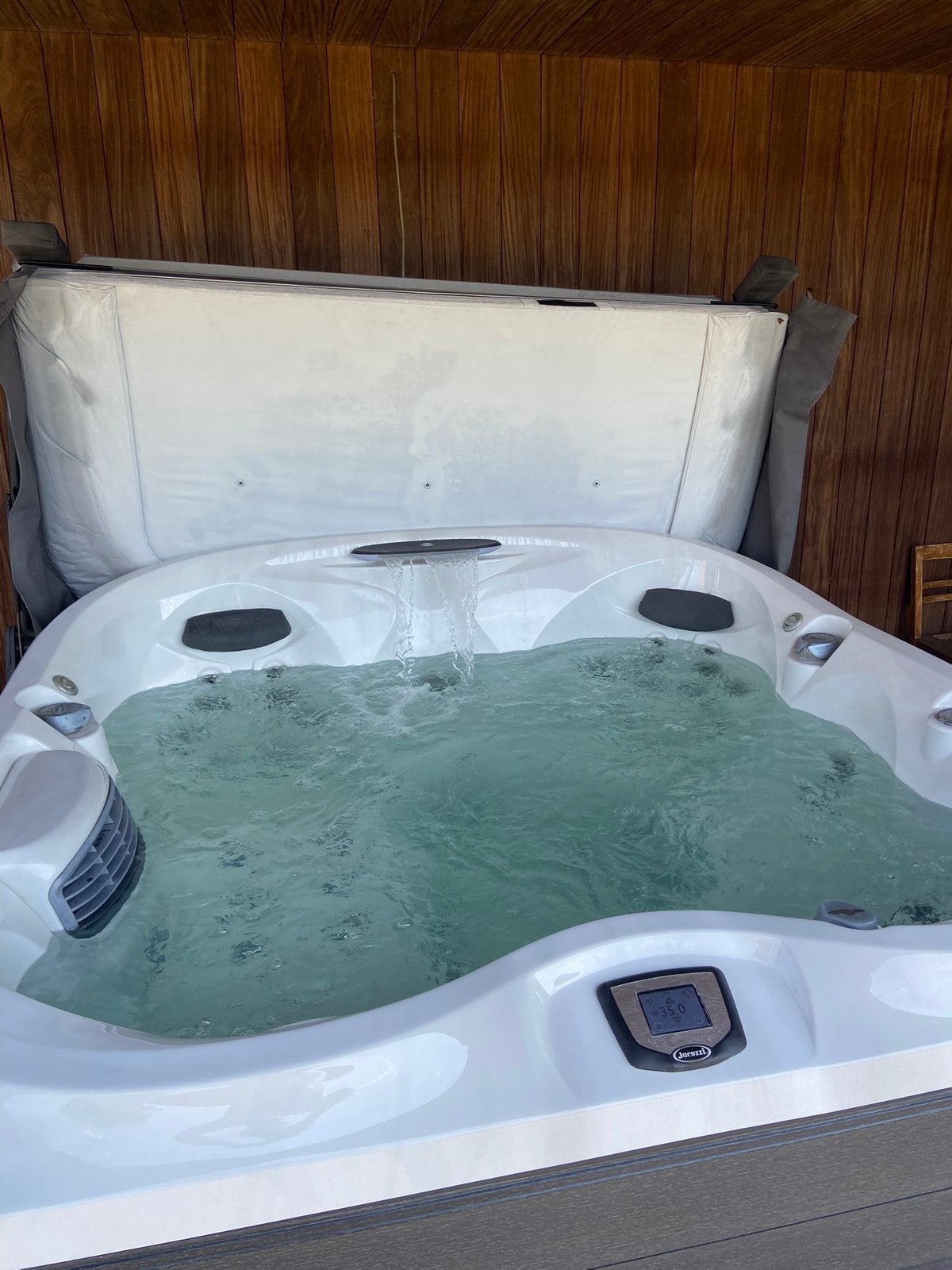 Jacuzzi van Hanolux type J436 ( 2020 ), Tuin en Terras, Ophalen, Zo goed als nieuw, Trap, Vast