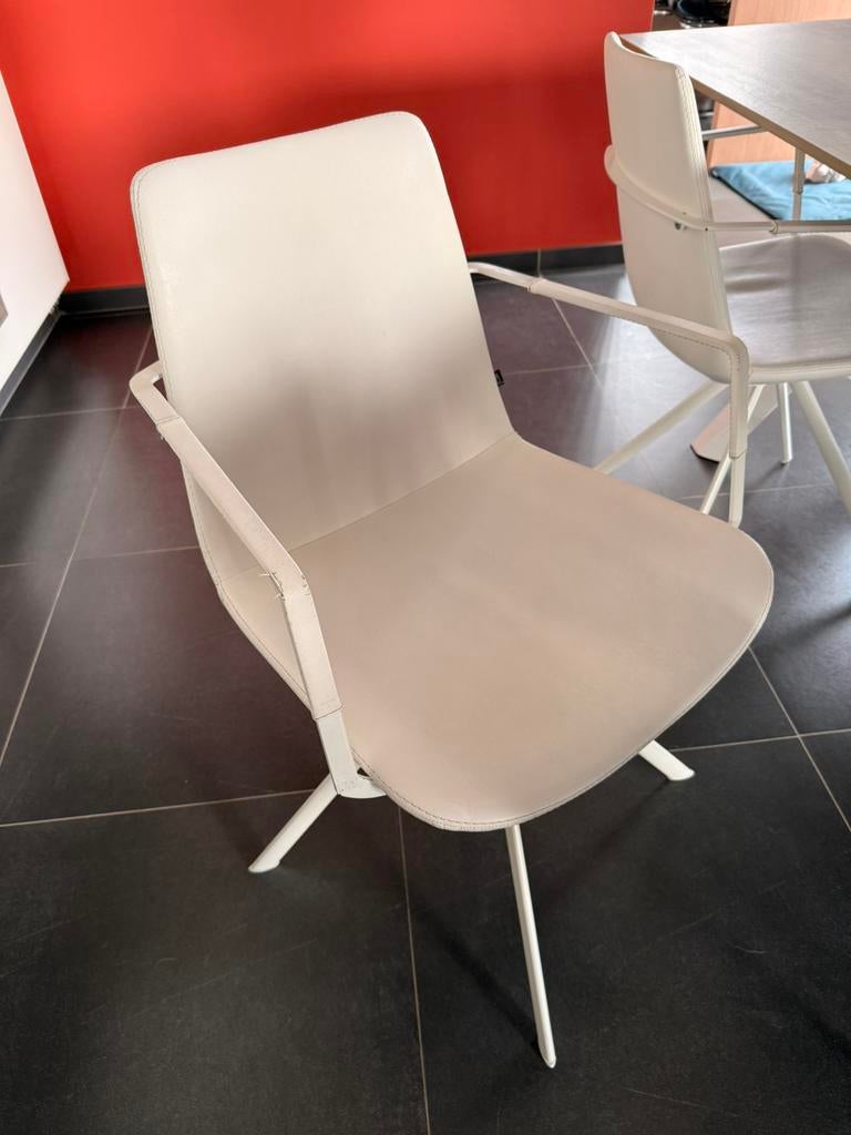 Eetkamerstoelen Joli, Huis en Inrichting, Stoelen, Ophalen, Gebruikt, Wit, Modern