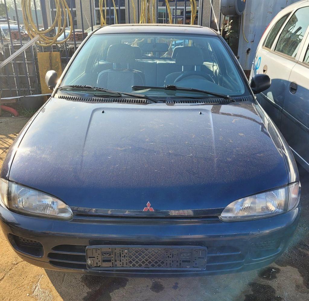 mitsubishi colt deur zijscherm bumper achterlicht, Autos : Pièces & Accessoires, Carrosserie & Tôlerie, Mitsubishi, Utilisé, Enlèvement ou Envoi