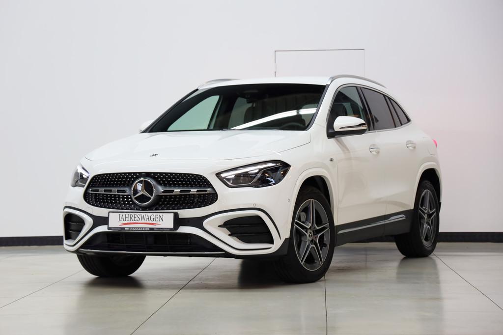Mercedes-Benz GLA 250 e AMG Head-Up MULTIBEAM-LED Sfeerlicht, Auto's, Mercedes-Benz, Gebruikt, Zwart, 4 cilinders, Alcantara