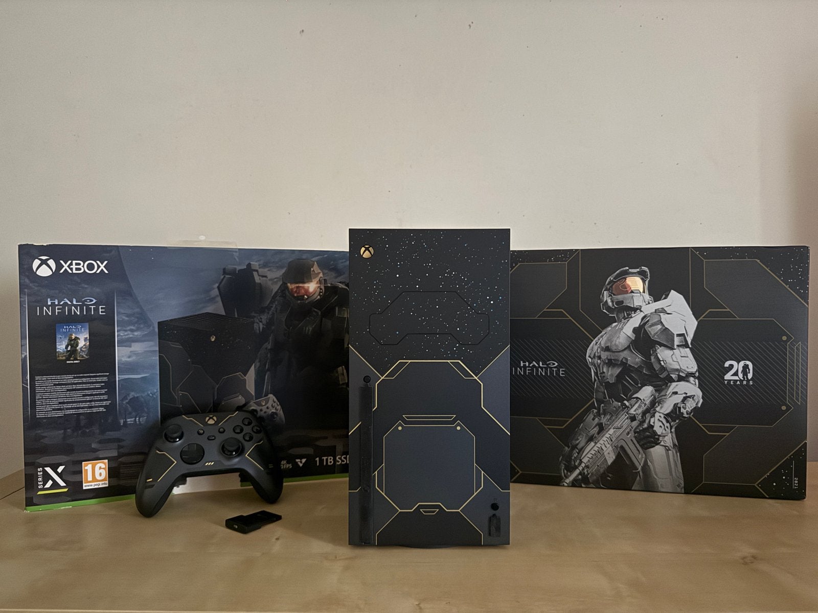 Xbox Series X Halo Infinite Limited Edition + Seagate SSD, Ophalen, Zo goed als nieuw, Xbox Series X