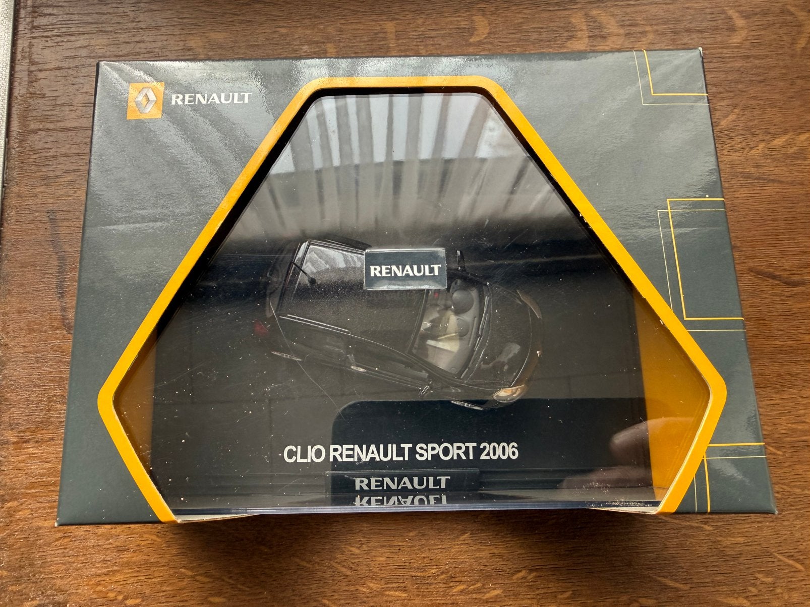 Renault, Enlèvement, Neuf