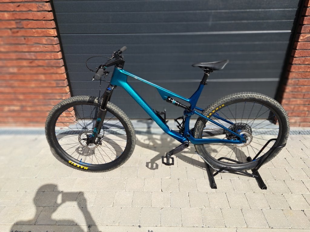 MEGAMO TRACK 07 CARBON Full suspendu TOP Eqt & état, Vélos & Vélomoteurs, Autres marques, Comme neuf, Enlèvement, VTT tout suspendu