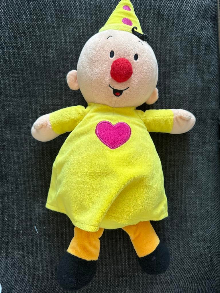 Jolie poupée - peluche douce (bon état), Enlèvement, Neuf, Jaune, Moyen (20 à 80 cm)