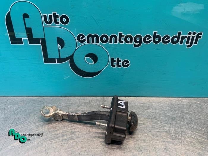 Butée 4portes arrière gauche d'un Fiat Punto Evo (Punto Ev, -, 3 mois de garantie, Utilisé, Fiat