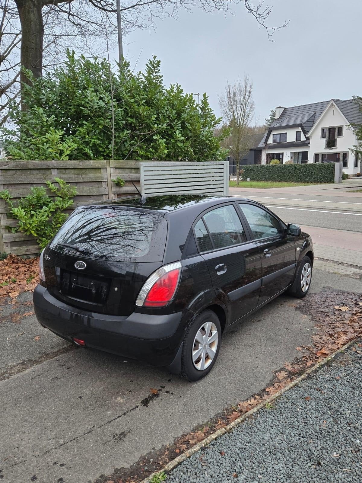 kia Rio, 1.4 Essence, Roule immpecable, Autos, Achat, Entreprise, 5 portes, Berline