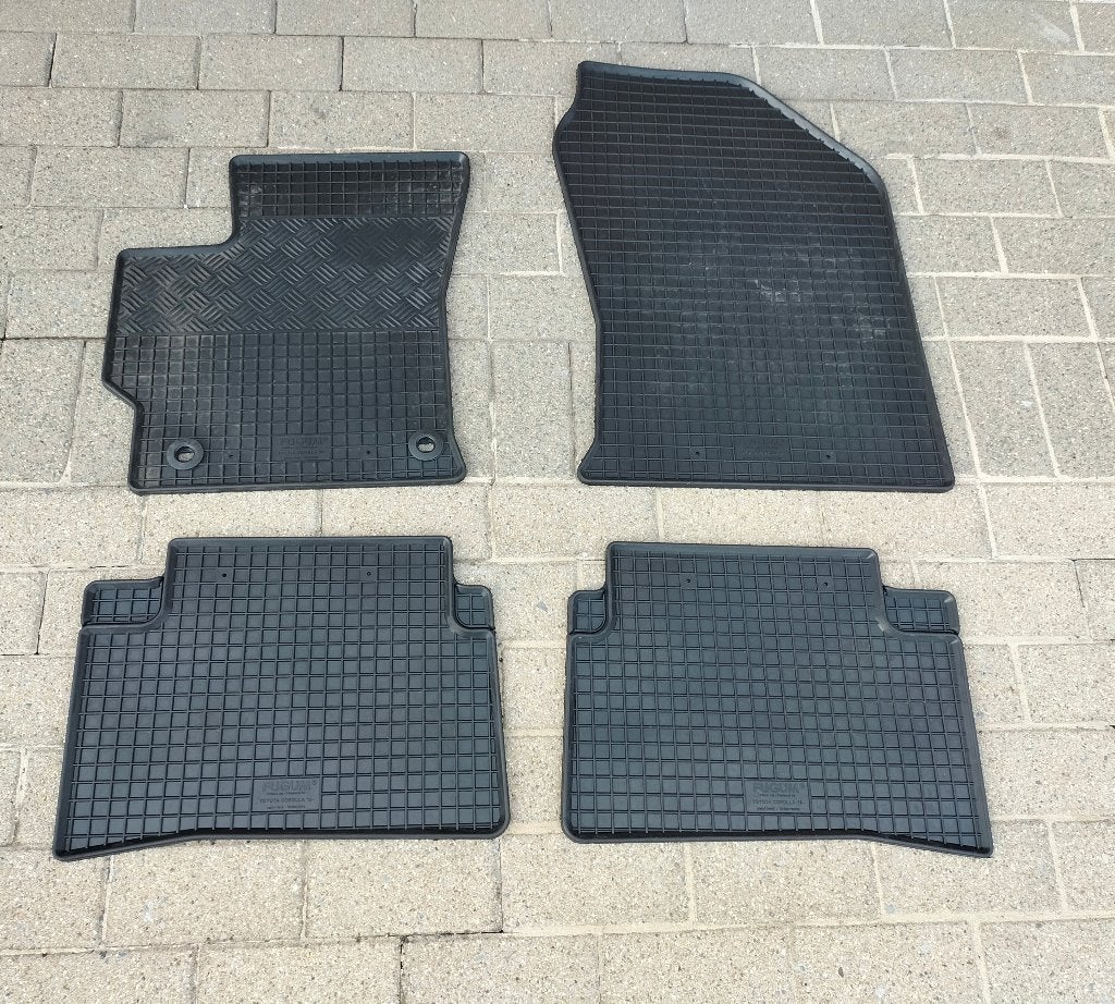 Toyota Rubber mattenset, Auto diversen, Ophalen of Verzenden, Gebruikt