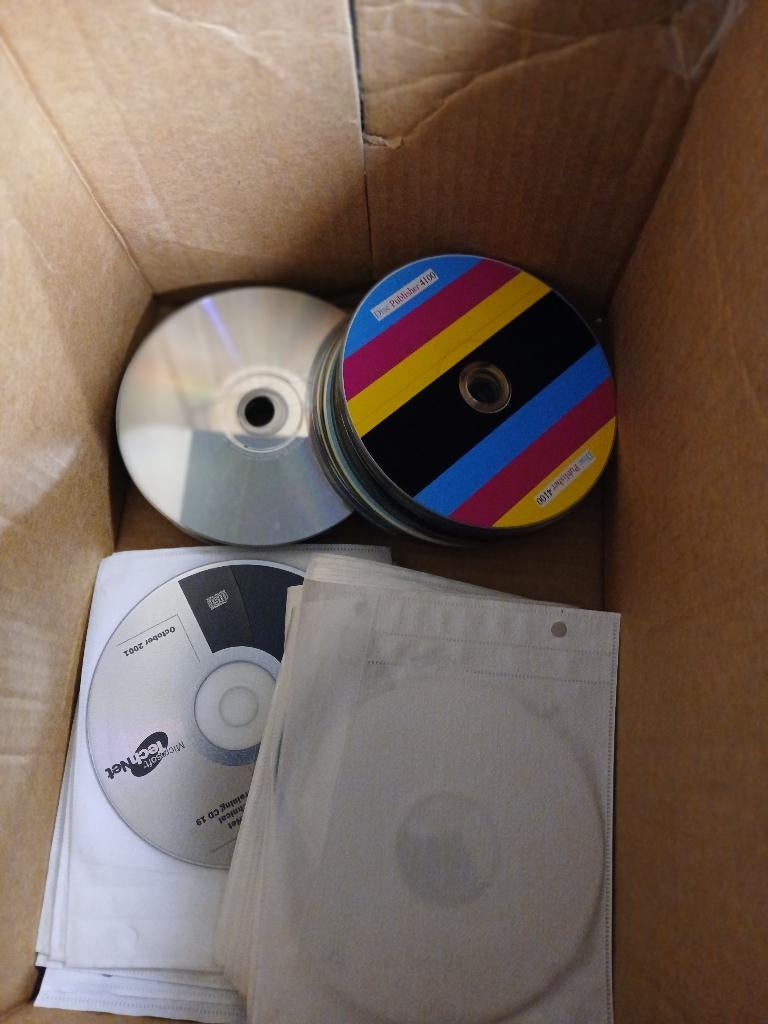 GRATIS CD'S om te knutselen, Ophalen, Gebruikt