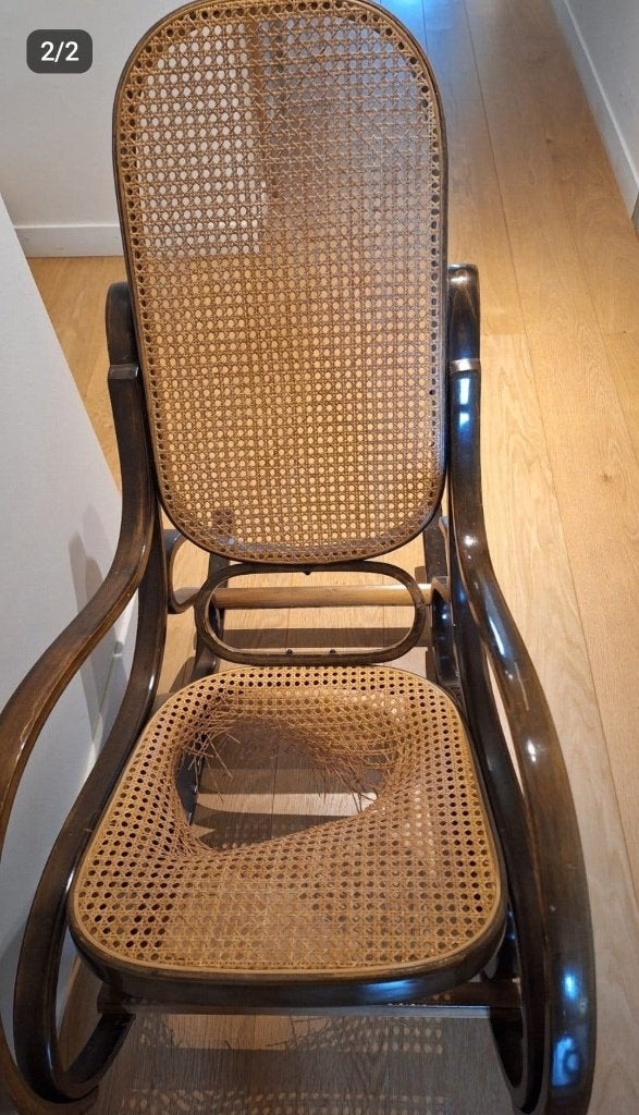 schommelstoel Thonet, Enlèvement