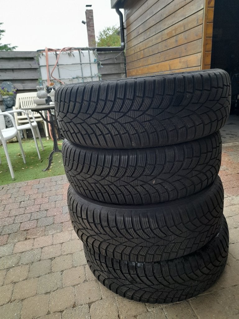 Winterbanden 225/65/17, Auto-onderdelen, Banden en Velgen, Ophalen, Gebruikt, 17 inch, Winterbanden