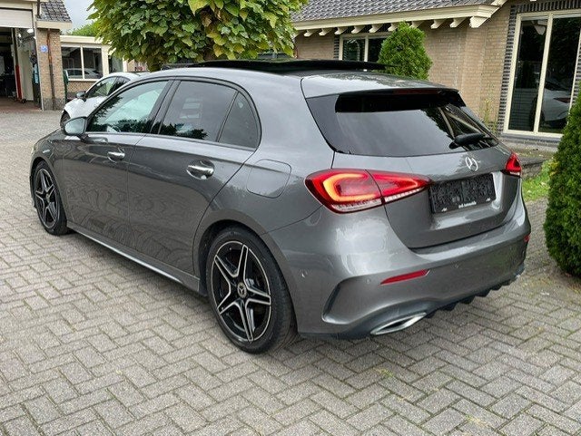 Mercedes-Benz A-Klasse 180 d AMG LINE PANO NAVI CAMERA LED, Autos, Achat, Entreprise, 116 ch, 5 portes