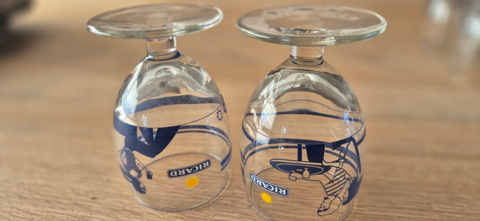 glazen ricard, Verzamelen, Glas en Drinkglazen, Ophalen