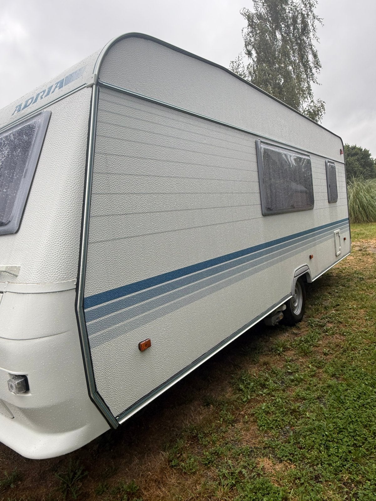 Caravan, Treinzit, Ringverwarming, Particulier, Adria
