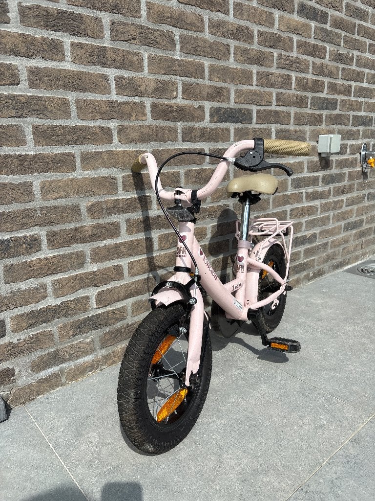 Pneus de vélo 16 pouces pour filles, Frein sur jante, Comme neuf, Enlèvement, BikeFun Kids (BFK)