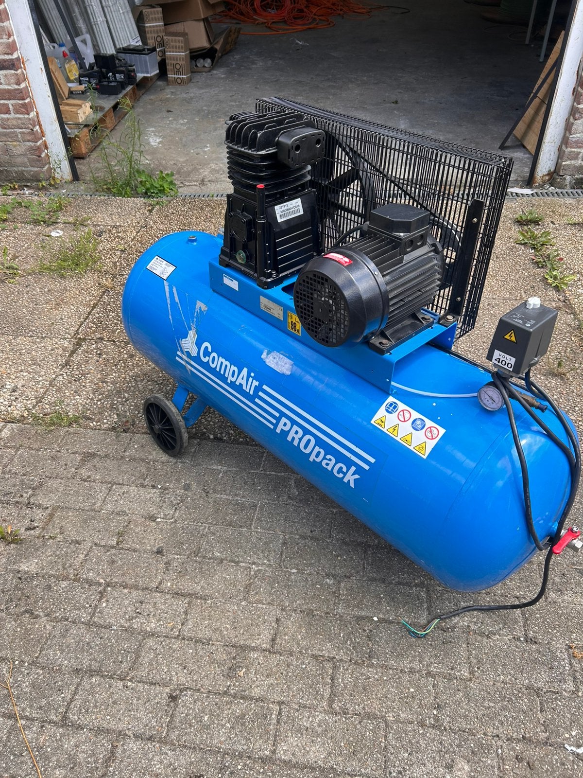 200 Liter  Compressor 4Hp, 3kw/400v., Doe-het-zelf en Bouw, Compressors, Ophalen, Gebruikt, 400 tot 800 liter/min, Mobiel