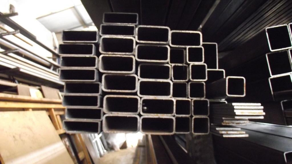 Différents profilés métalliques sont disponibles, 9300 Alost, Bricolage & Construction, Métaux, Enlèvement, Neuf, Fer