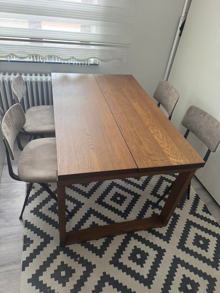 Table ikea Morbylanga avec 4 chaises, Enlèvement