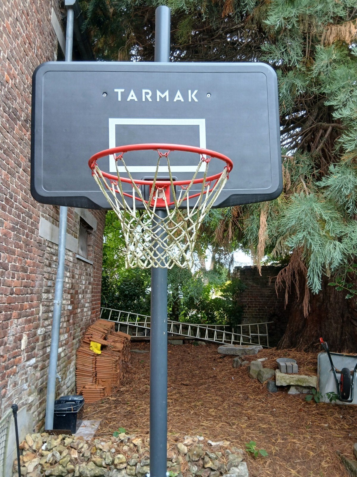 Basketbalpaal met ring tot 3m05, Sport en Fitness, Ophalen, Gebruikt, Ring, Bord of Paal
