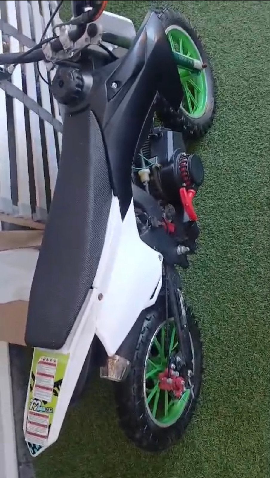 Kleine motor, Ophalen, Zo goed als nieuw