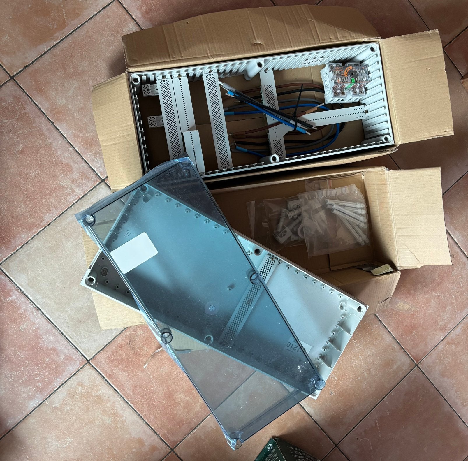 Vynckier aansluitmodule 125A, Ophalen, Nieuw