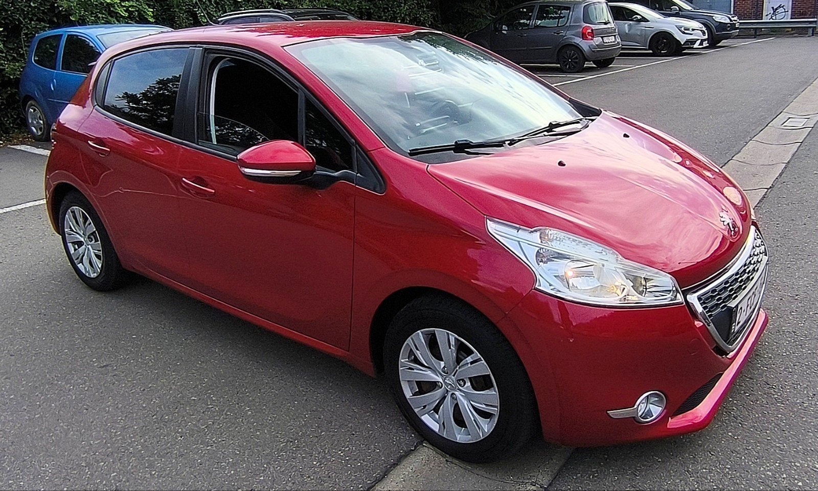 161.oooKm Peugeot 208 1.2i puretech (Ero6) 2015, Achat, 5 portes, Particulier, Essence
