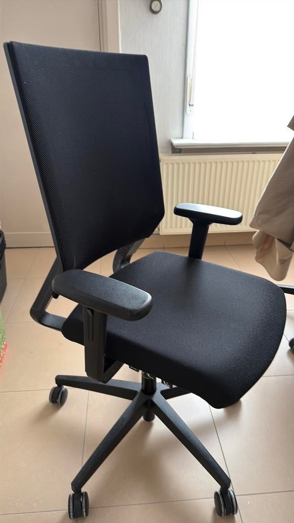 Zwarte ergonomische bureau stoel, Comme neuf, Enlèvement, Chaise de bureau, Ergonomique