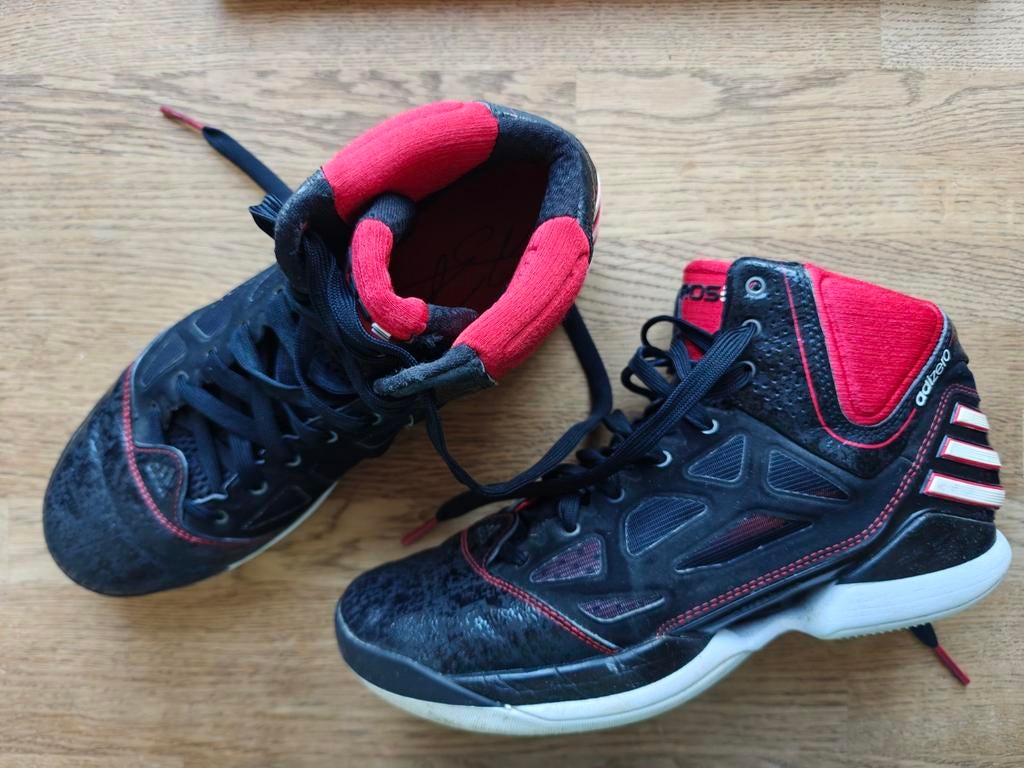Adidas adizero derrick rose 2.5  EU 43, US 8.5, Ophalen of Verzenden, Zo goed als nieuw, Schoenen