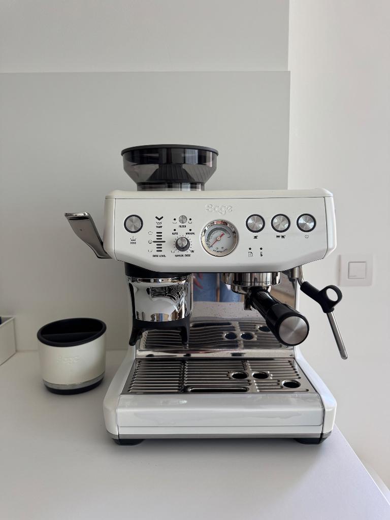 Sage the Barista Express Impress, Réservoir d'eau amovible, Café en grains, Comme neuf, Enlèvement