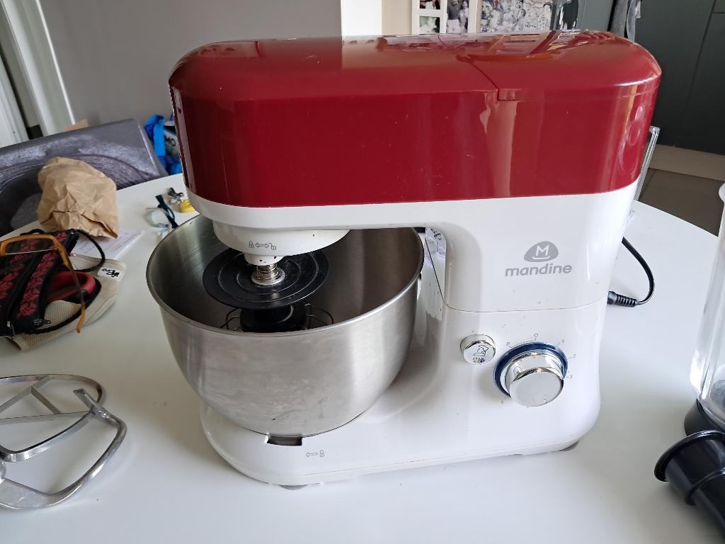 Robot pour pâtisserie, Electroménager, Enlèvement, Comme neuf