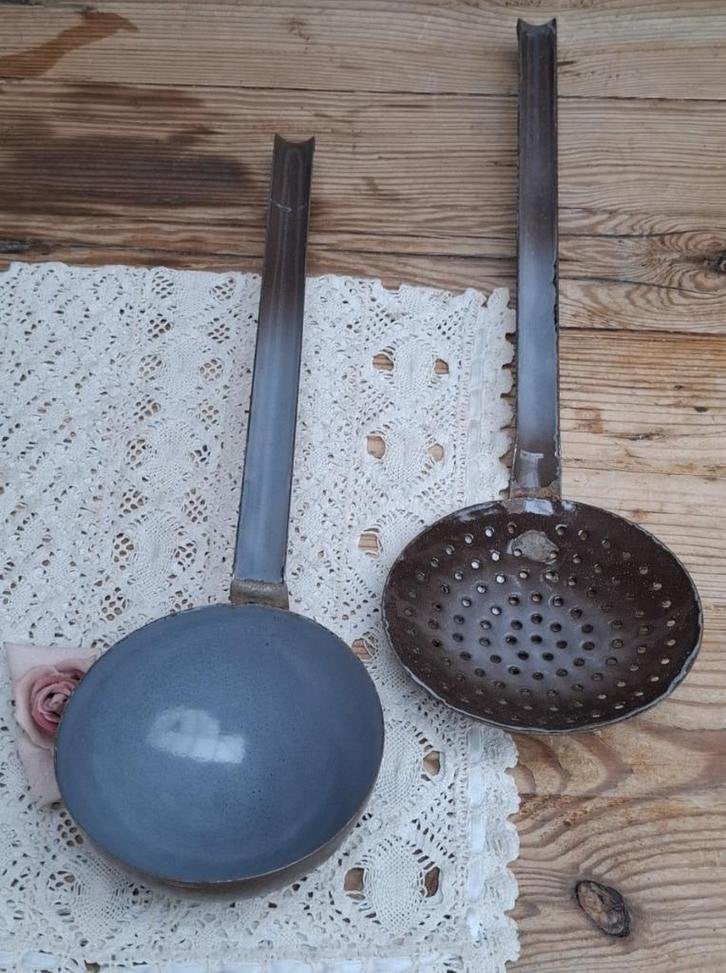 Oude emaille Franse soeplepel & schuimspaan , bruin / grijs, Ophalen of Verzenden