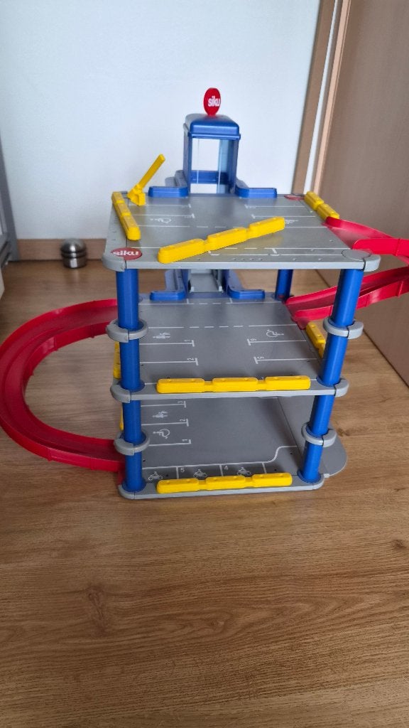 Autogarage merk Siku, Kinderen en Baby's, Ophalen, Zo goed als nieuw