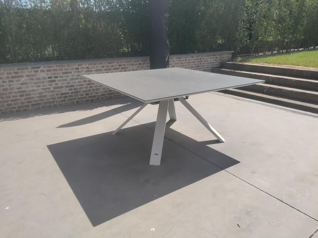 Tuintafel Bristol, Ophalen