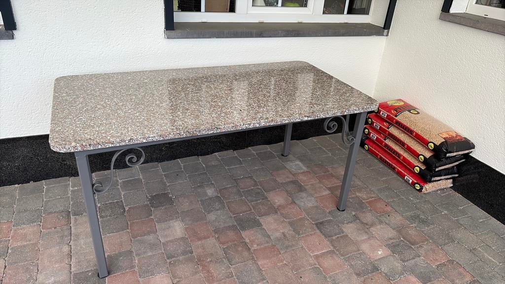 Tafel, Ophalen, Zo goed als nieuw